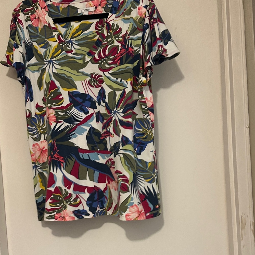 Chico's Multicolor Tropical Print Short Sleeve Tee chico size 2